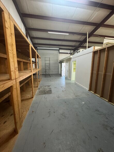 More Photos Of 200 Waler Way, Saint Augustine Warehouse For Lease