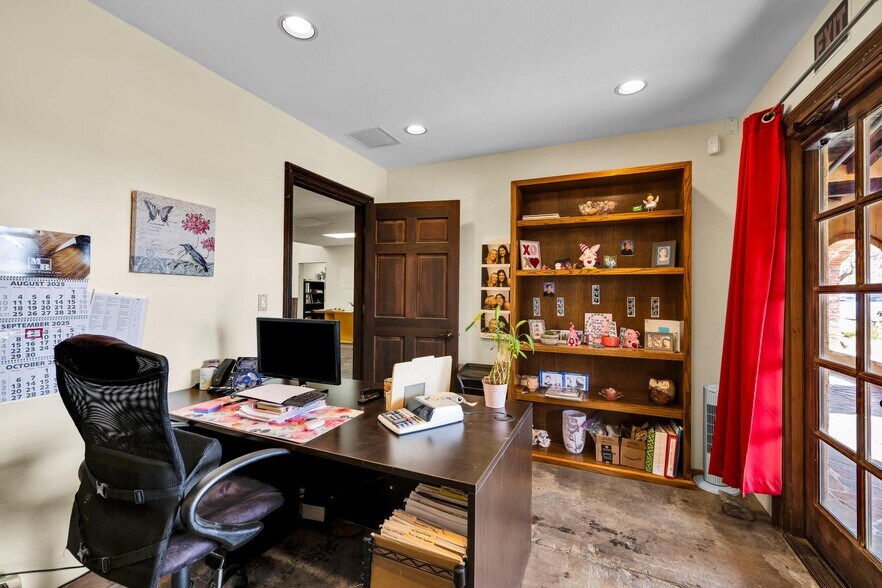 More Photos Of 54465 29 Palms Highway, Yucca Valley Warehouse For Sale