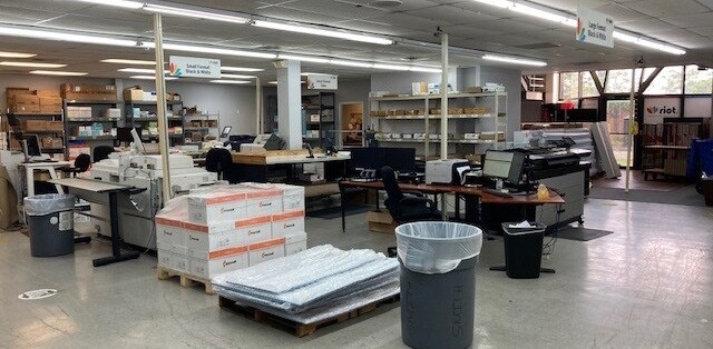 More Photos Of 6300 Gulfton St, Houston Office For Sale