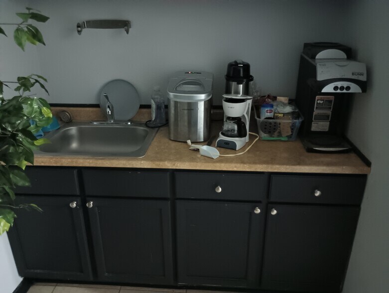 More Photos Of 7707 Waco Ave, Baton Rouge Coworking Space