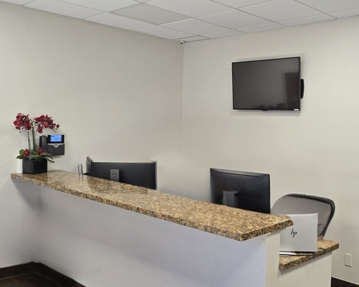More Photos Of 3511 NE 22nd Ave, Fort Lauderdale Office For Lease
