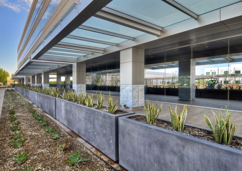 More Photos Of 17877 Von Karman Ave, Irvine Office For Lease