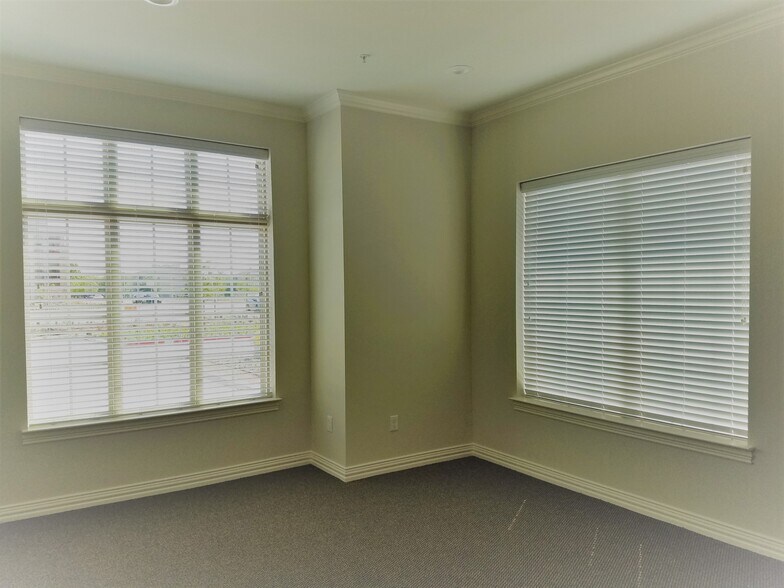 More Photos Of 8668 John Hickman Pky, Frisco Medical For Lease