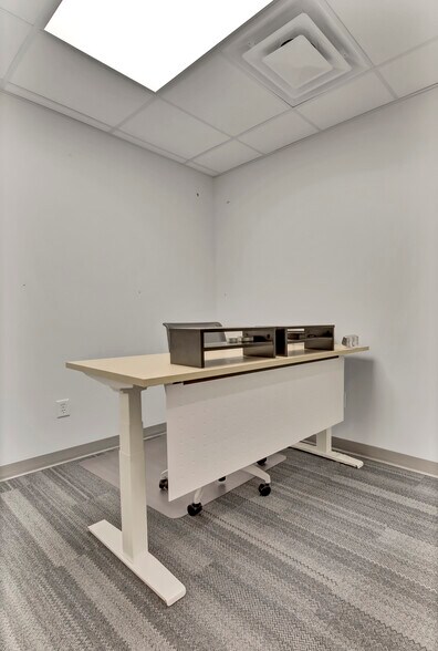 More Photos Of 717 W St Germain St, Saint Cloud Office For Sale