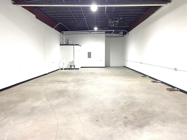 More Photos Of 1316 Lakewood Ave, Atlanta Distribution For Lease