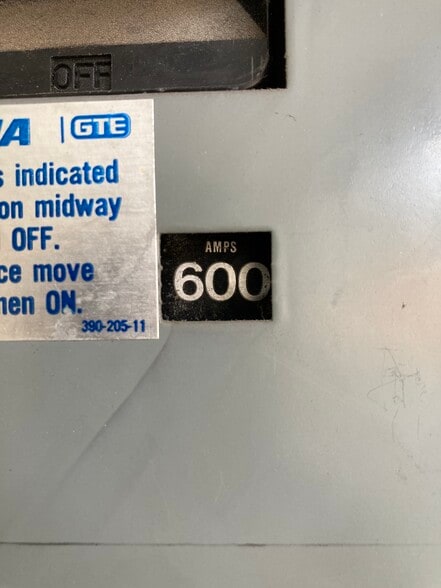 More Photos Of 220 W 80th Ter, Kansas City Storefront Retail Office For Sale