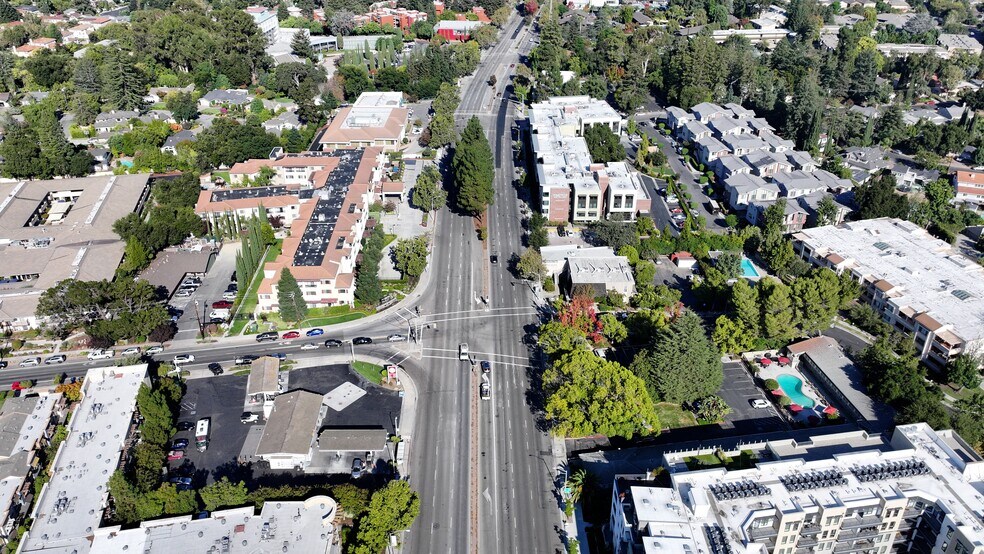 More Photos Of 4350 El Camino Real, Los Altos Service Station For Sale