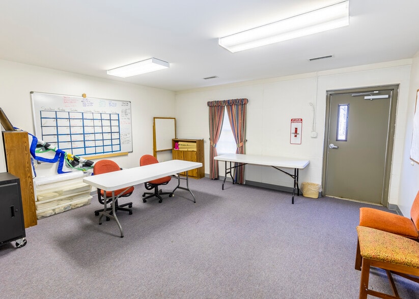 More Photos Of 1667 Cartersville Rd, Cartersville Flex For Sale