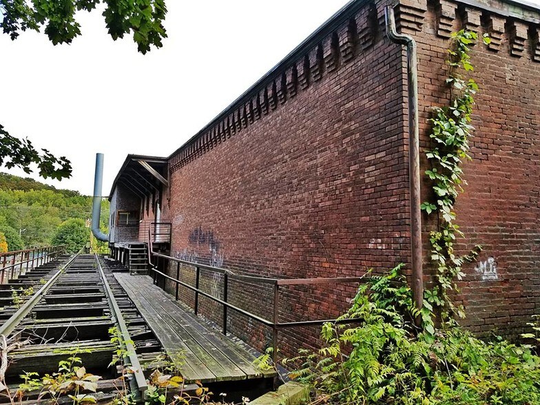 More Photos Of 12 Harmony St, Adams Warehouse For Sale