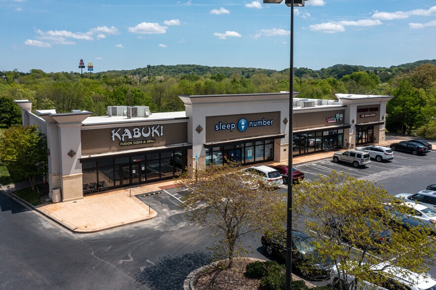 More Photos Of 10901 Parkside Dr, Knoxville Unknown For Lease