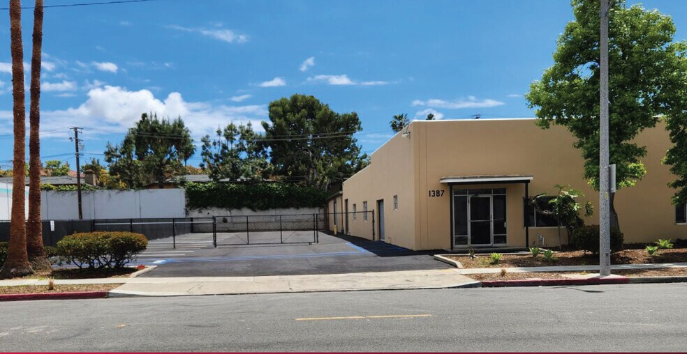 Primary Photo Of 1387 Logan Ave, Costa Mesa Warehouse For Lease