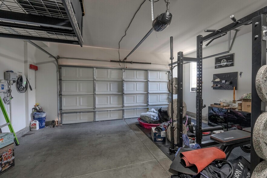 More Photos Of 10997 Cedarhurst Way, Riverside Multifamily For Sale