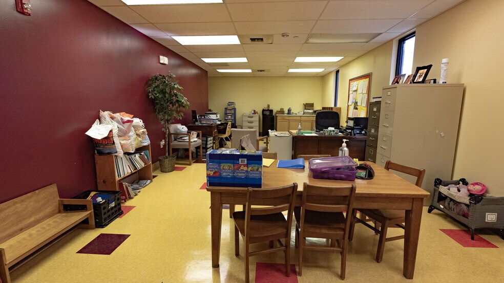 More Photos Of 8190 Pensacola Blvd, Pensacola Specialty For Sale