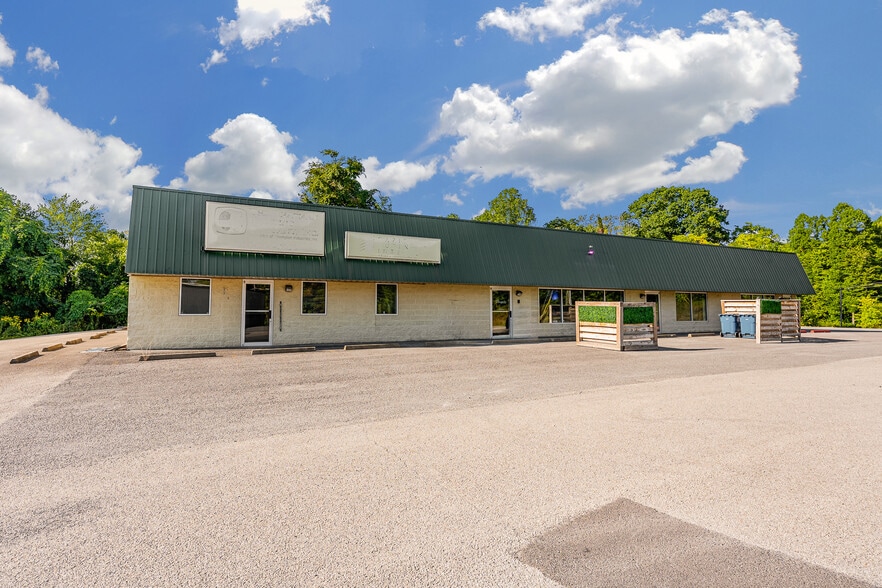 More Photos Of 951 Point Marion Rd, Morgantown Light Manufacturing For Sale