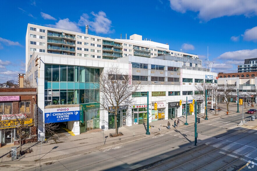 More Photos Of 222 Spadina Ave, Toronto Storefront For Sale