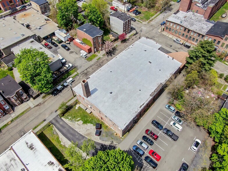 More Photos Of 24 Johnes St, Newburgh Light Manufacturing For Lease