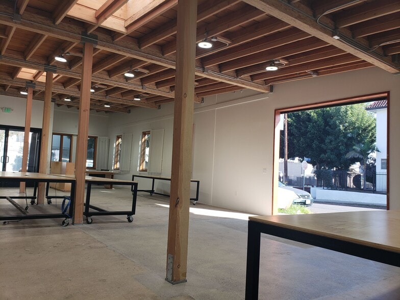 More Photos Of 3020 Whittier Blvd, Los Angeles Storefront For Lease