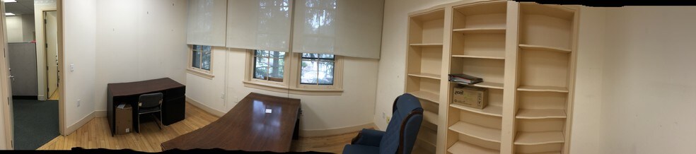 More Photos Of 400 Greenwood Ave, Wyncote Office For Lease
