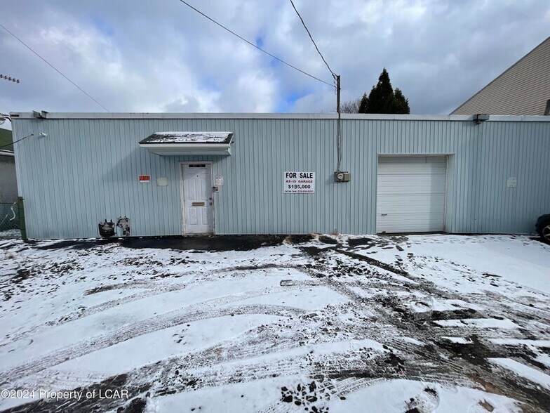 Primary Photo Of 902 N Locust St, Hazleton Distribution For Sale