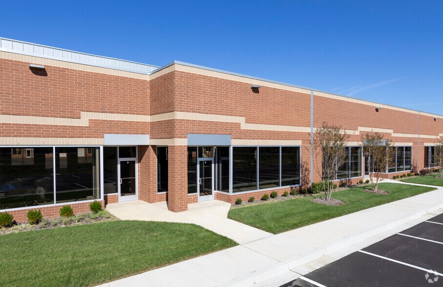 More Photos Of 910 Cromwell Park Dr, Glen Burnie Unknown For Lease