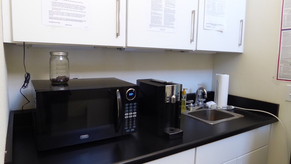 More Photos Of 434 E Main St, Ventura Storefront For Lease