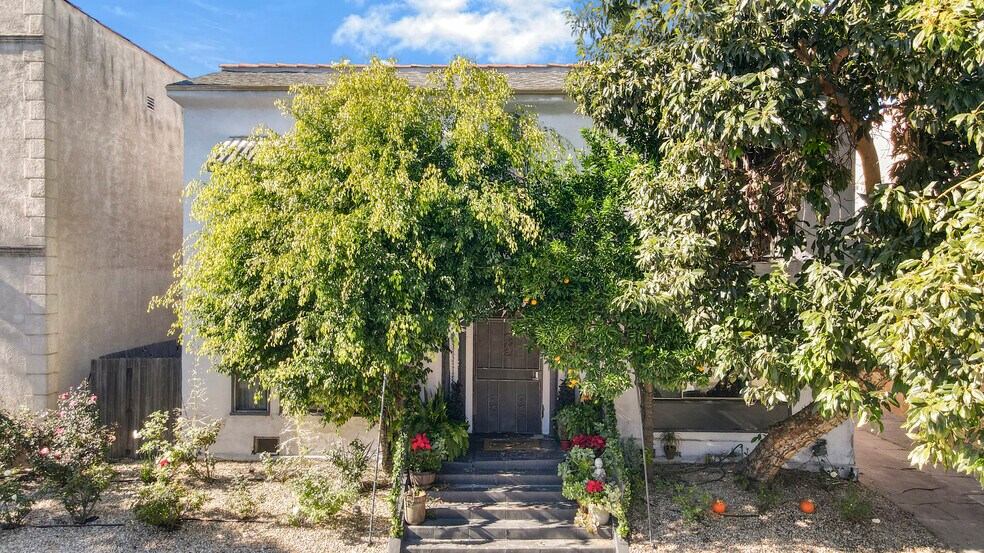 More Photos Of 321 N Sierra Bonita Ave, Los Angeles Multifamily For Sale