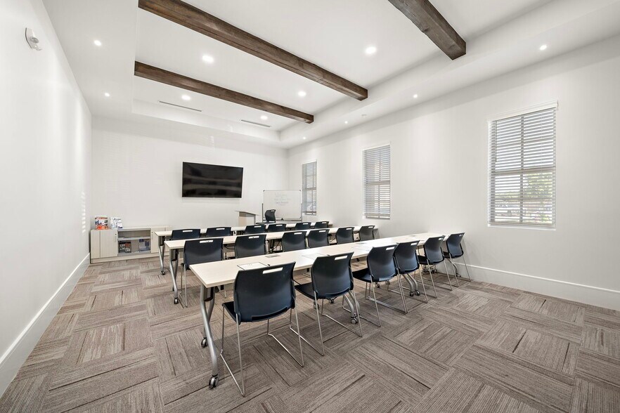 More Photos Of 16712 Huffmeister Rd, Cypress Unknown For Lease