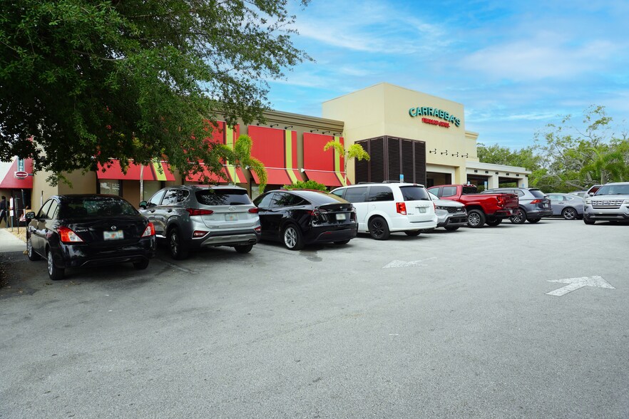 More Photos Of 910 3rd St SW, Winter Haven Restaurant For Sale
