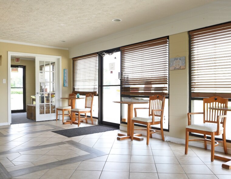 More Photos Of 18754 Northumberland Hwy, Reedville Hotel For Sale