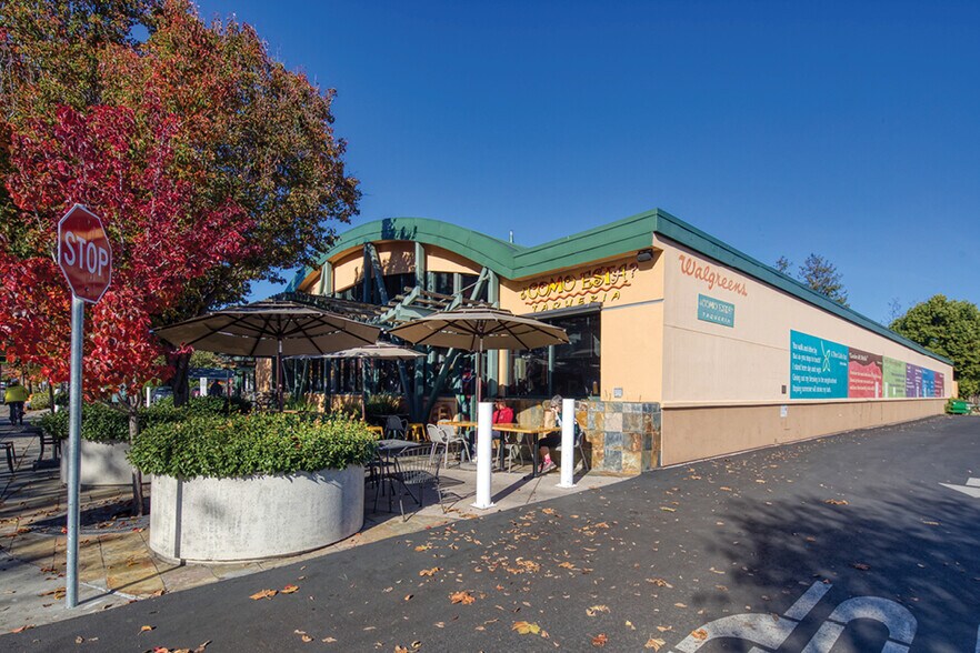 More Photos Of 2605 Middlefield Rd, Palo Alto Drugstore For Sale