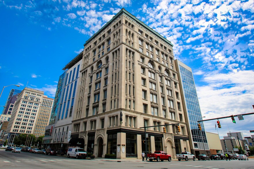 More Photos Of 47 S Pennsylvania St, Indianapolis Office For Lease