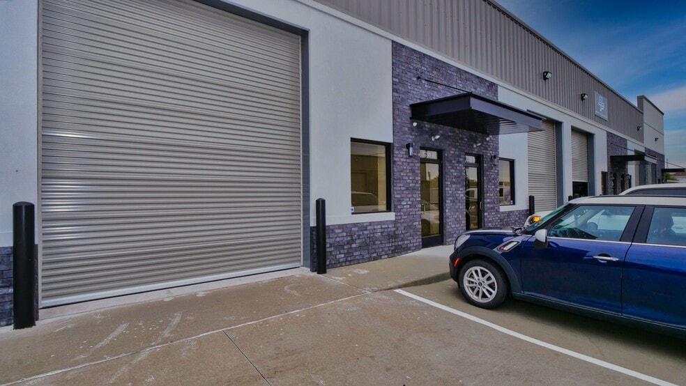 More Photos Of 3730 N Mason Rd, Katy Flex For Lease