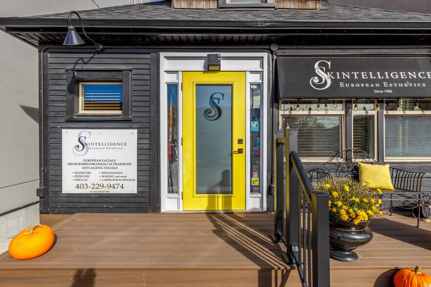 More Photos Of 2032 34th Ave SW, Calgary Office For Sale