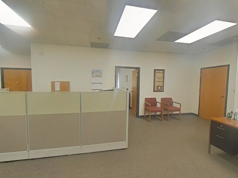 More Photos Of 100 Crescent Rd, Needham Office For Lease