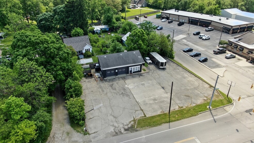 More Photos Of 4500 Dixie Hwy, Franklin Auto Repair For Sale