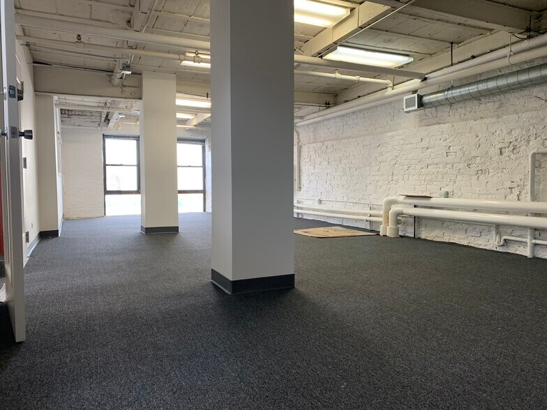 More Photos Of 1410-1440 N Kingsbury St, Chicago Manufacturing For Lease