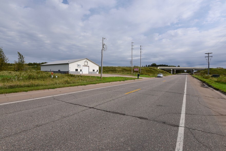 More Photos Of 710 10th St NE, Milaca Warehouse For Sale