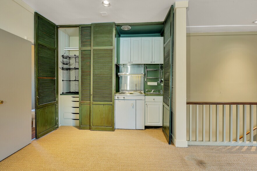 More Photos Of 575 10th St, San Francisco Warehouse For Sale