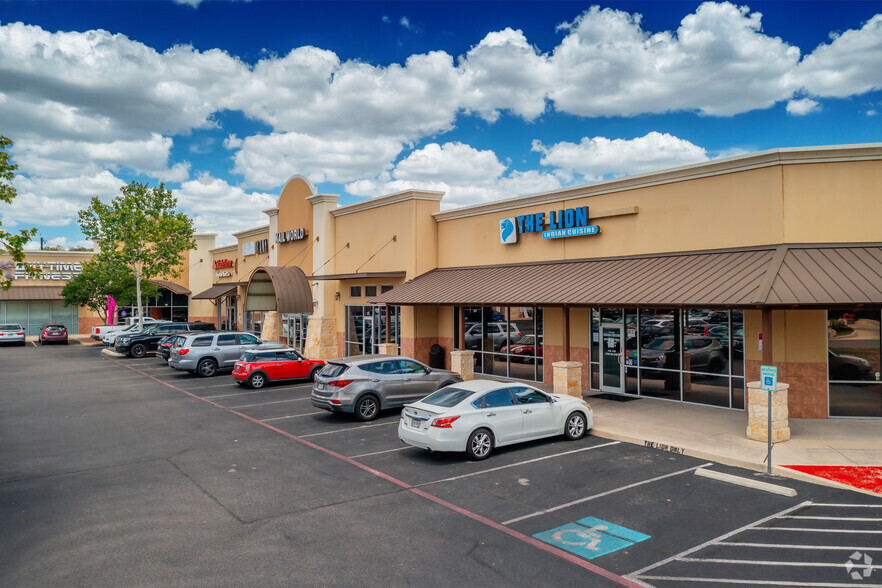 Primary Photo Of 8202 N Loop 1604 W, San Antonio Storefront Retail Office For Lease