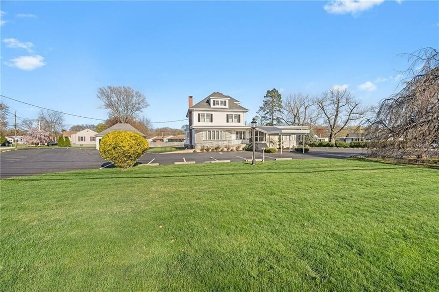 More Photos Of 982 Warwick Ave, Warwick Land For Sale