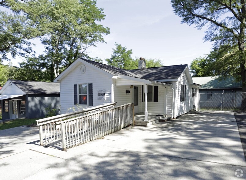 Primary Photo Of 633 NE Lawrence St, Marietta Office For Sale