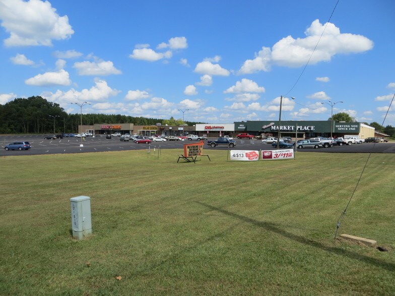 More Photos Of 853 Highway 35 N, Forest Unknown For Lease