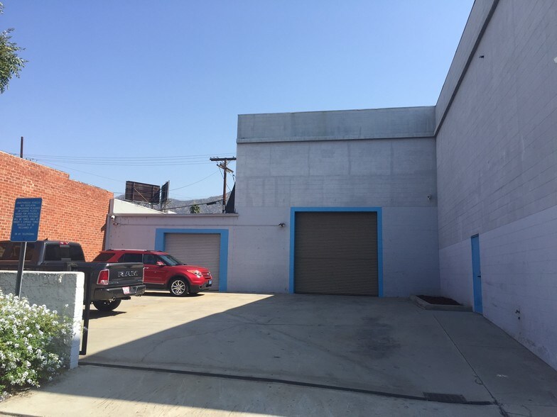 Primary Photo Of 1709 Standard Ave, Glendale Warehouse For Lease