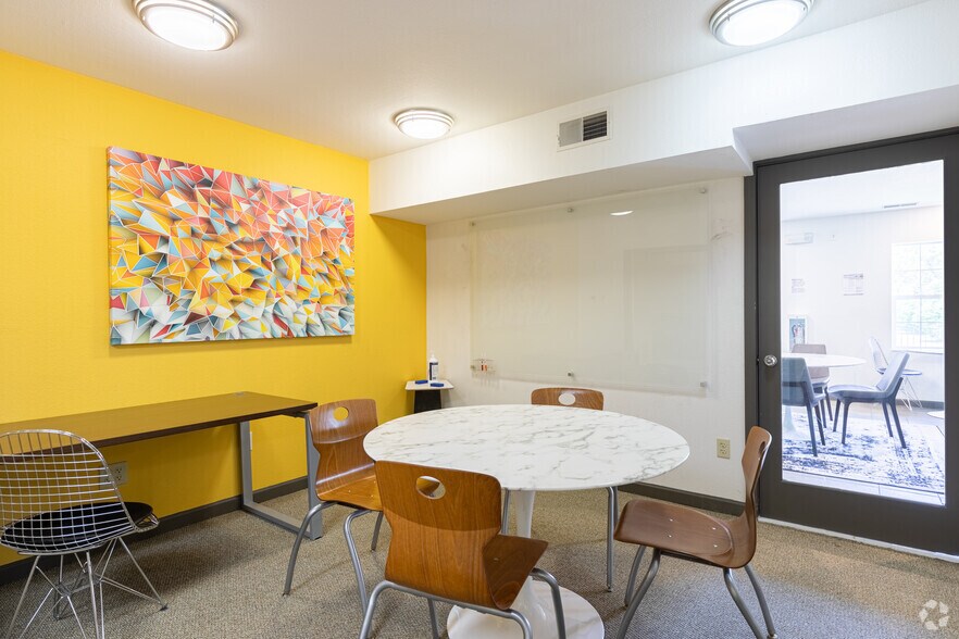 More Photos Of 1300 Cimarron Cir, Fairborn Apartments For Sale