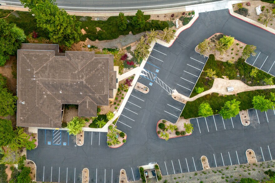 More Photos Of 380 Sierra College Dr, Grass Valley Office For Lease