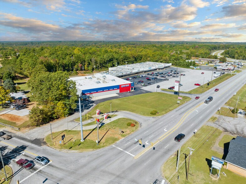 More Photos Of 719 N Duncan Byp, Union Land For Lease