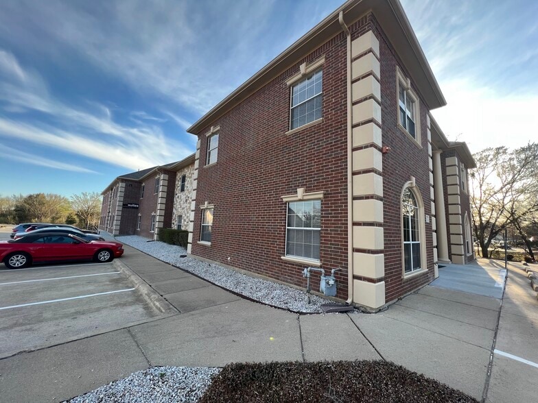 More Photos Of 771 E Southlake Blvd, Southlake Coworking Space