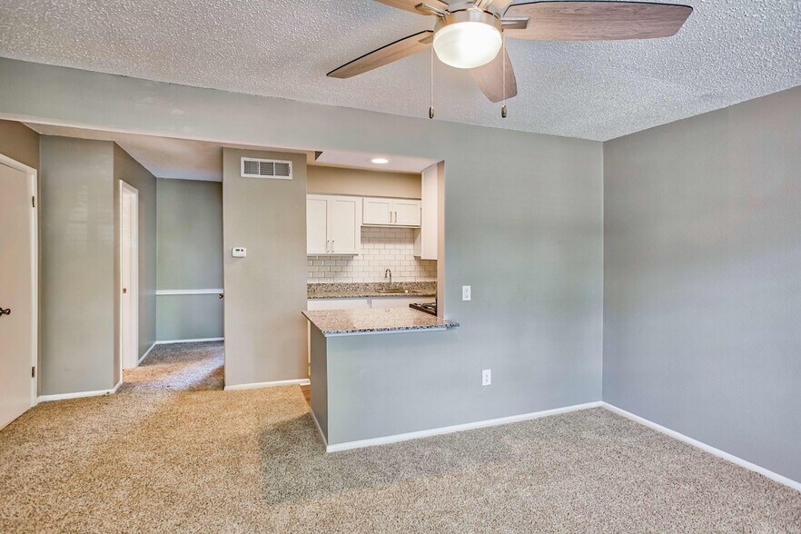 More Photos Of 5431 Essen Ln, Baton Rouge Apartments For Sale