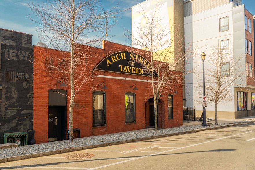 More Photos Of 83 Arch St, Hartford Restaurant For Sale