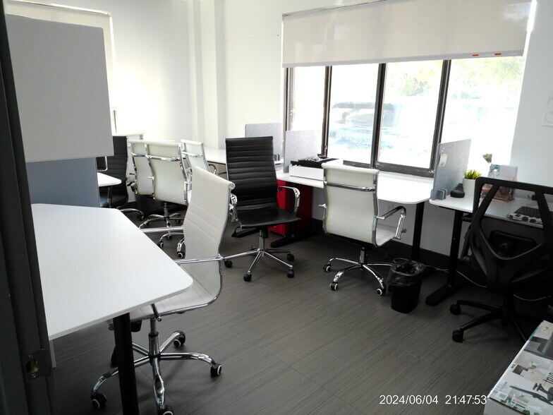 More Photos Of 200 W Palmetto Park Rd, Boca Raton Office For Lease